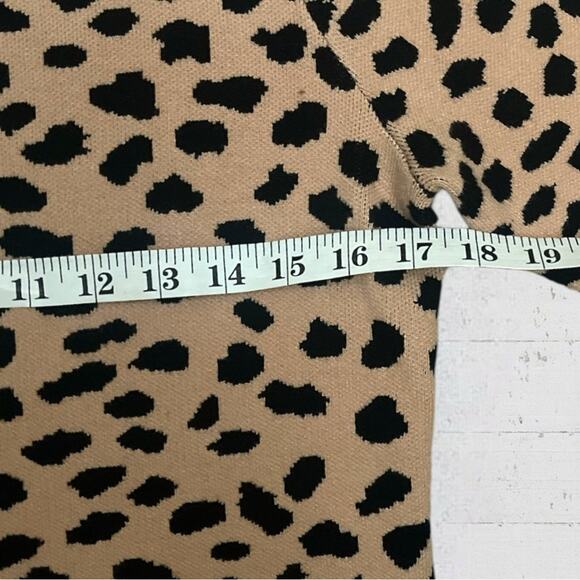 H Halston Women's Leopard Print Brown Black Long Sleeve Sweater Size Small - Picture 8 of 9